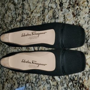 Salvatore Ferragamo Boutique Black Womens Block Heel Slip on Shoes Size 6.5